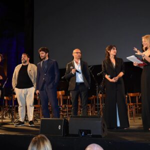 Lino Guanciale Instagram - Bellissima serata a Taormina!
Vi aspetto da domani 18 luglio al cinema.

#linvenzionedinoidue
#TaorminaFilmFestival
#UnFilmLungo70Anni

@taorminafilmfestofficial
@bewaterfilm