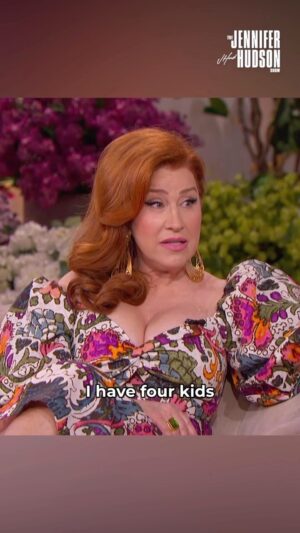 Lisa Ann Walter Instagram - This message is for @lisaannwalter’s kids: Pick up the phone!