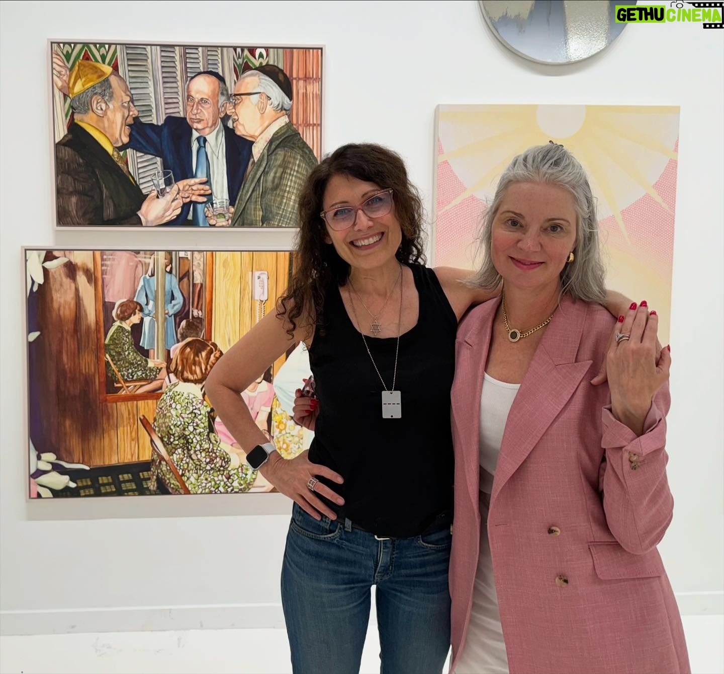 Lisa Edelstein - 3.3K Likes - So happy to visit @missgavlak and my paintings before the last day of the show ends! Closing day Sunday 7/7 10-5 @gavlakgallery @ericfirestonegallery #easthampton ❤️❤️
