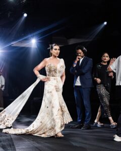 Actress Lisa Ray HD Instagram Photos and Wallpapers August 2024