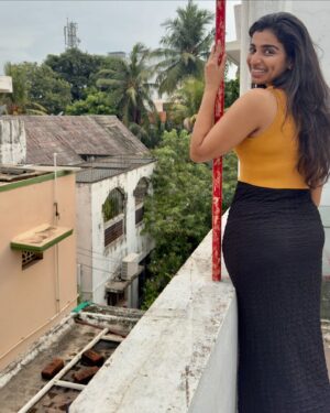 Lisha Chinnu Instagram - “Office hustle by day, Motta Maadi bliss by evening. This is where I belong. 💼🌅 #myspace 

#workandrelax #homevibes #serenity #mysanctuary