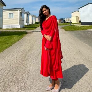 Lisha Chinnu Instagram - If there’s heaven for me , I’m sure it has a beach attached to it ! #durdledoor 
.
.
Wearing @labelswarupa