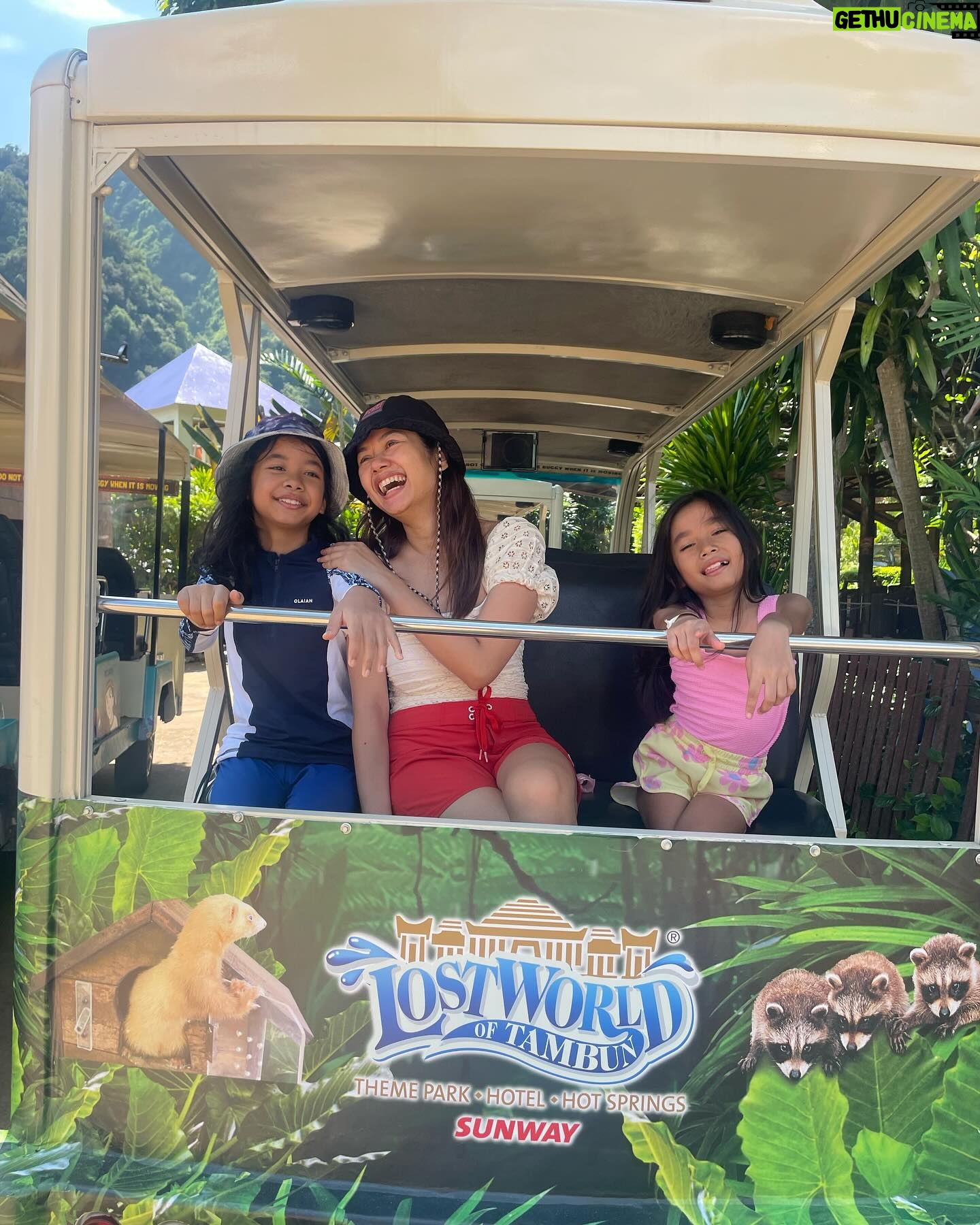 Liyana Jasmay - 1.2K Likes - Happy cara kita 🫶🏻
@sunwaylostworldoftambun
#awesomemoments
#sunwaylostworldoftambun