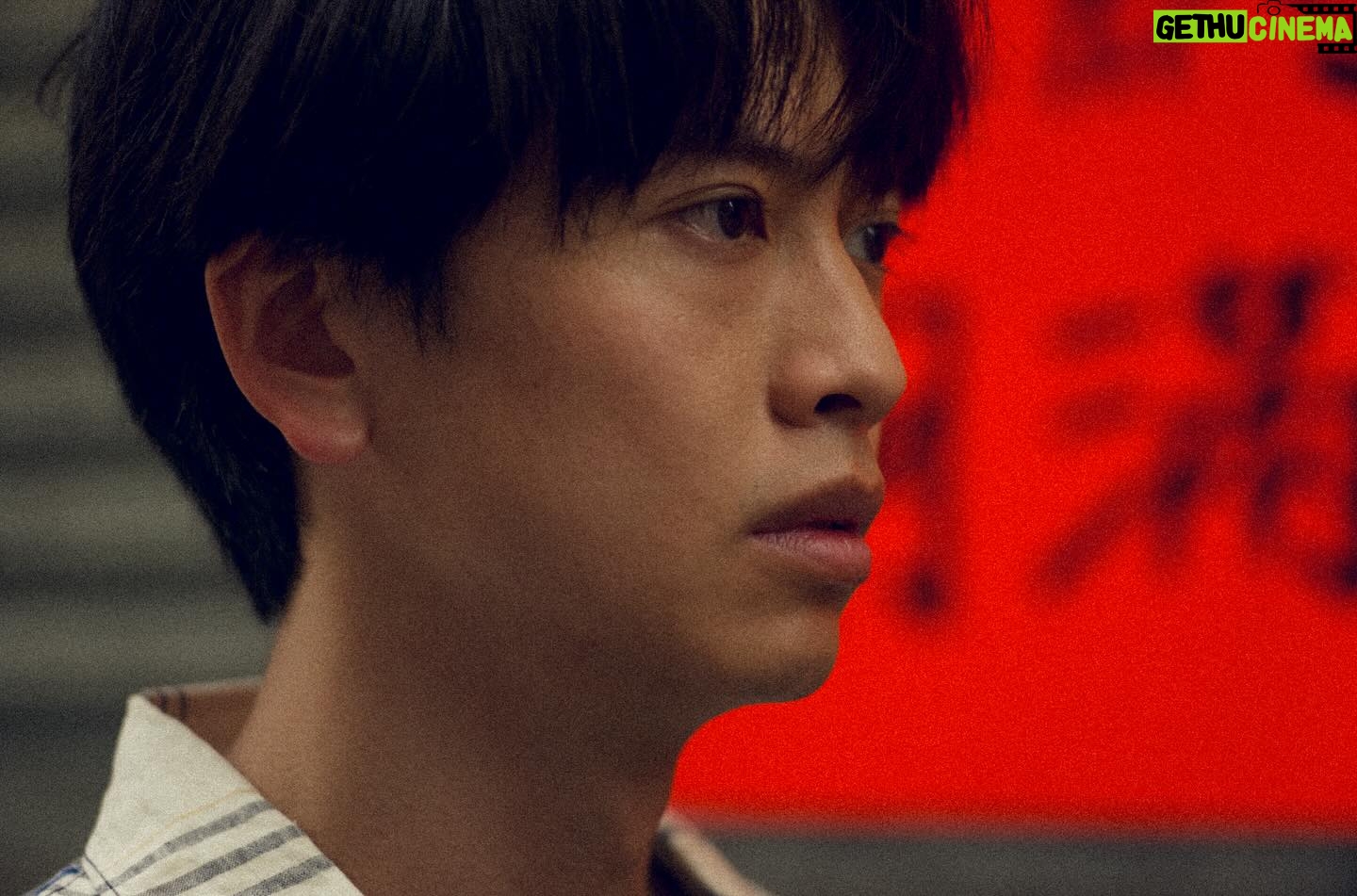 Locker Lam Ka-Hei - 7.1K Likes - 拍攝當日比平常刻意平靜
平靜得有點壓抑
遇到露宿者 聽著神愛世人 忍不住發洩了
但原來沒有釋懷 其實每個人都一樣
生活如常
超愛神愛世人❣️洗滌心靈
謝謝你們
@magg34leung
@shengwong_
@tangsiuhau
@yogalin_official
