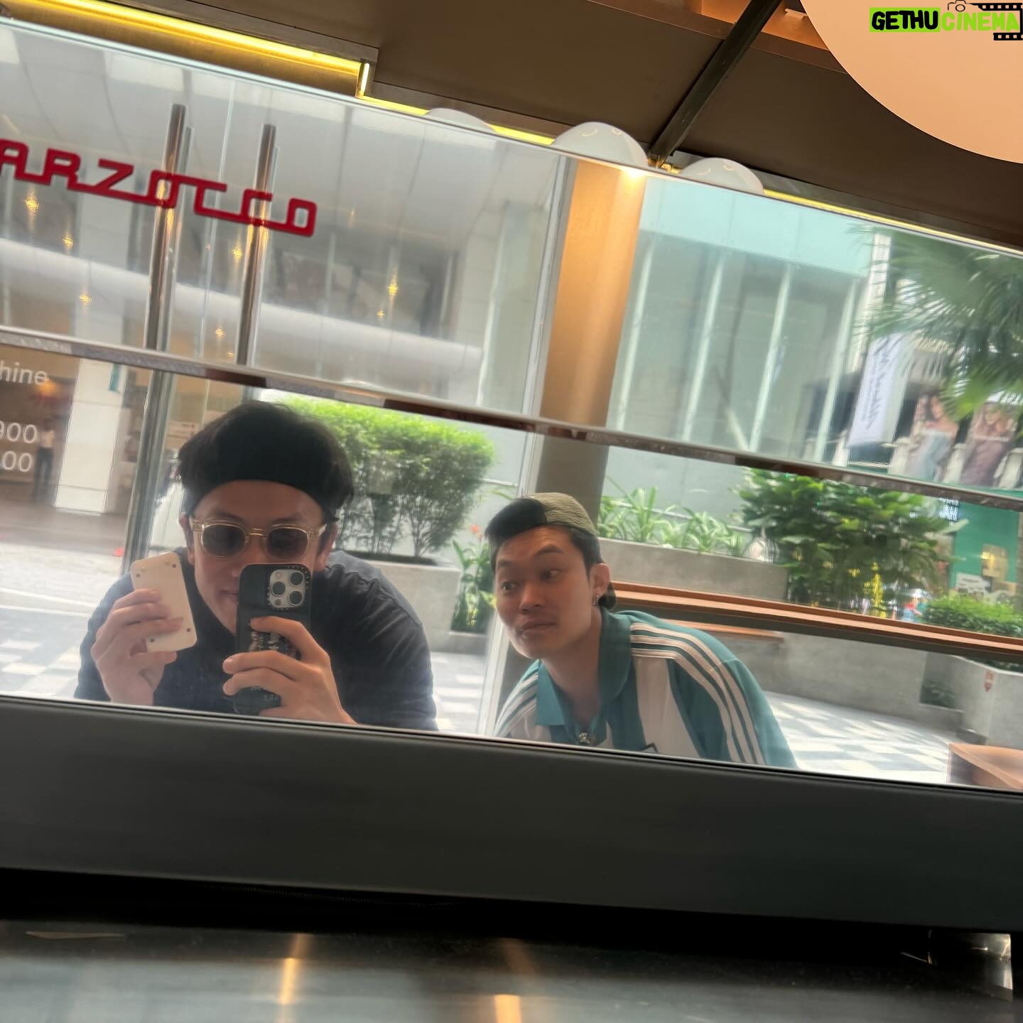 Locker Lam Ka-Hei - 8.4K Likes - I’m blessed
Good work good food good health good good ~ 🌞