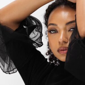 Actress Logan Browning HD Photos and Wallpapers November 2024