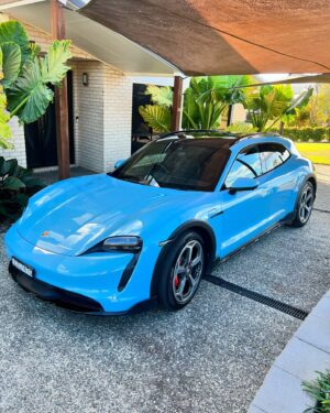 Logan Martin Instagram - 👀🔥@porscheaus