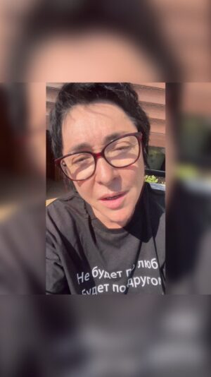 Lolita Milyavskaya Instagram - Если у Вас за это время стало меньше друзей, то это говорит только о том, что Вас не связывало что-то большее, чем трёп по телефону. Не переживайте. Не разрешайте себе оскорбления ни в чей адрес. Берегите психику - самый важный инструмент нашего тела. Думайте о том, что Вы сможете всё, и от Вашего труда и настроения зависит целый Мир! И никак не меньше!