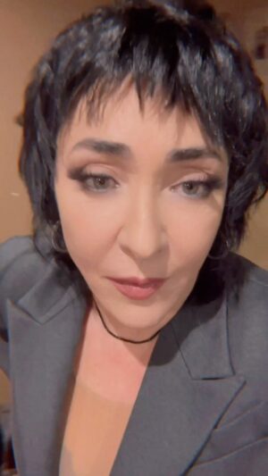Lolita Milyavskaya Instagram - Вика @vika.tsyganova, прими моё искреннее Восхищение ещё одним Талантом, открывшим ещё одну грань красивой Женщины и Певицы👏👏👏⠀
Я так искренне Хочу, чтобы все наши женщины могли и хотели позволить себе вещи от Тебя @tsiganova_fashion - штучные и мирового уровня качества!! Твори 🙏 Совмещай сцену с выходами из мастерской🙏⠀
Береги глазки, ручки 🙏 Хотя это я просто так сказала, как бабка))). Ты перфекционист и будешь всё делать на полную катушку❤️ ❤️❤️🦋 Молода и умна наша Вика🏆❤️