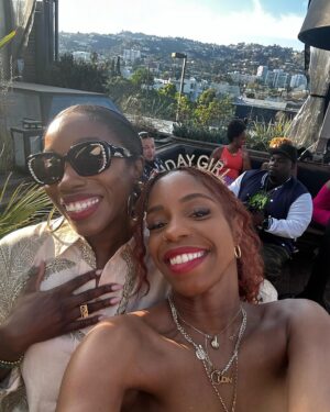 London Hughes Instagram - I strongly suggest having your birthday in New York, flying home and then having another birthday in L.A 🥳✨☀️🥂