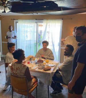 Lonnie Chavis Instagram - Swipe for BTS of How I Learned To Fly! Was just in theaters, on Starz Now !!
