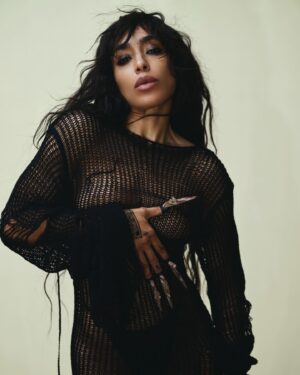 Loreen Instagram - Nomad roots 🦂