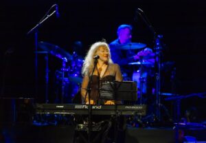 Loreena McKennitt Instagram - Loreena performing in İzmir, the first of three concerts in Türkiye, part of The Mask and Mirror 30th Anniversary Tour. (30/06/2024)

🎟️ Find tickets for other tour concerts using the bio link @LoreenaMcKennitt

📍 Kültürpark Atatürk Open Air Theatre

@pasion_turca @pasion_group

#Turkey #Türkiye #Istanbul #İzmir #Ankara #Turkey🇹🇷

📸 @MarkMcCauley