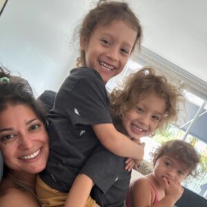 Loren Brovarnik Instagram - My bright side 🩵🩵🩷
#teambrovarnik #thebrovbunch #ima #mama #3toddlers #thebest