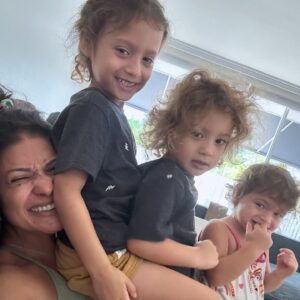 Loren Brovarnik Instagram - My bright side 🩵🩵🩷
#teambrovarnik #thebrovbunch #ima #mama #3toddlers #thebest