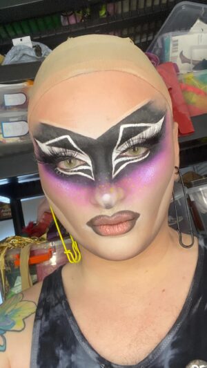 Loris Instagram - They don’t JUST call me the queen of 1000 faces because of my borderline personality disorder 🥲
See you in 2024, it’s been real 🎨
