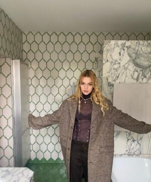 Lotte Instagram - fliegende Teilchen