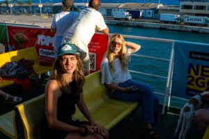 Lotte Instagram - I‘ll miss you summer 
🍝🍷❤️💃🏼🚗🍉🍅🏓🎒⛱️🌶️♥️♥️♥️♥️♥️

Danke @etrusco_official für die beiden Vans, die für die letzten Wochen unser Zuhause waren. Wir waren überall und nirgendwo aber vor allem da. #etruscogoesmusic #unbezahltewerbung

Fotos: @lucthebum ♥️