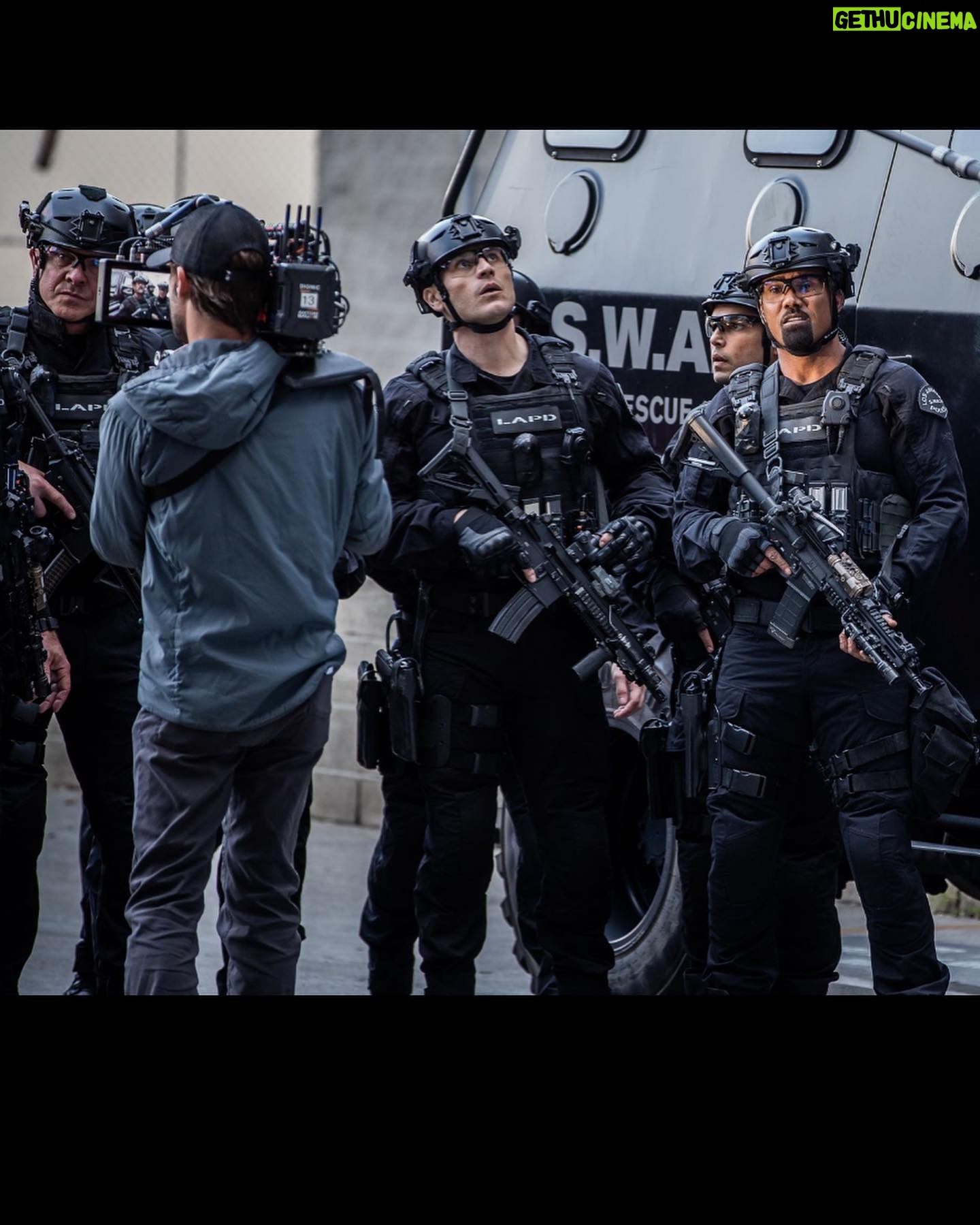 Lou Ferrigno Jr. - 3.2K Likes - TONIGHT. Check out an all-new @swatcbs at 8p/7c for some friendly fun and bodacious badassery! LFG!! 😎🚨🚔🌽🕳️
Directed 🎥by @gonzalo.amat written ✍️ by #kentrotherham & #cshediizcoleman 📸:@davinophotostudio #Ep611 #Atonement #rollswat