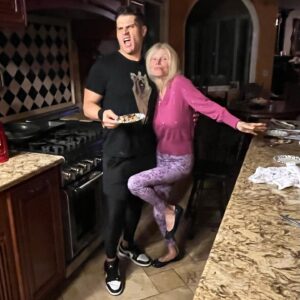 Lou Ferrigno Jr. Instagram - Mom & I's "CinnaBun Wednesdays" escalated quickly... 
#Cinnabunfun #bakingbuns mommyandme #hotfrostedbuns #carlaferrigno #mamadukes #cinnamonroll #homemade