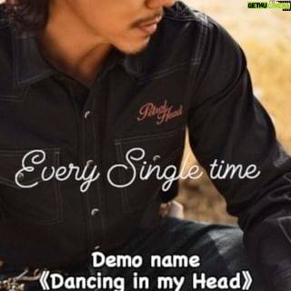 Louis Cheung - 7.1K Likes - 話說有日寫咗隻歌做咗個Demo
慣性心裏面都會有把聲同自己講,
「幾好聽呀,不過啲後生會覺得好老土囉😌」
為咗驗證吓
我將個Demo send咗俾一位後生仔
希望佢俾啲意見
做人最緊要唔怕聽真話😂最多匿埋喊吓
點知呢位兄弟,去緊旅行都即刻打俾我
佢話覺得好好聽,可唔可以用?
姜,其實我好多謝你😊🙏🏻
多謝你用我嘅歌♥️舒緩咗我音樂上嘅中年危機😂
見到咁多人鍾意EST
好替你高興,亦都好榮幸可以成為一份子✨
P.S.做呢個Demo果時,幻想隻歌去到最尾我自己一個人喺度結他solo 😝
睇完你嘅MV,見到你嘅solo🥹覺得仲正
希望有一日你喺度跳舞,我喺度彈結他😂😂
@keung_show
#everysingletime