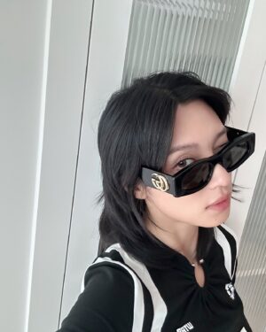 Louise Wong Instagram - Just some random pics🌊🦦🩵