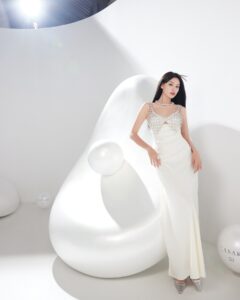 Actress Louise Wong HD Instagram Photos and Wallpapers July 2024