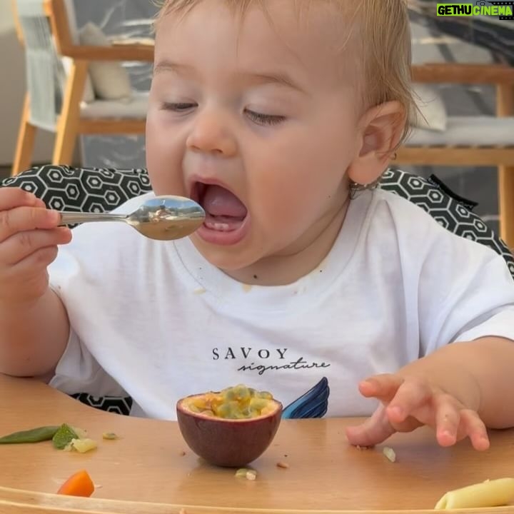 Lourenço Ortigão - 126.3K Likes - Estive alguns dias off das redes sociais, e recupero aqui a semana inesquecível da celebração do nosso Vicente.
Não podia ser noutro sítio senão na nossa segunda casa a Madeira, que já é também a casa do nosso bebé. Inesquecível 🤍🥹
@visitmadeira #madeiraisland