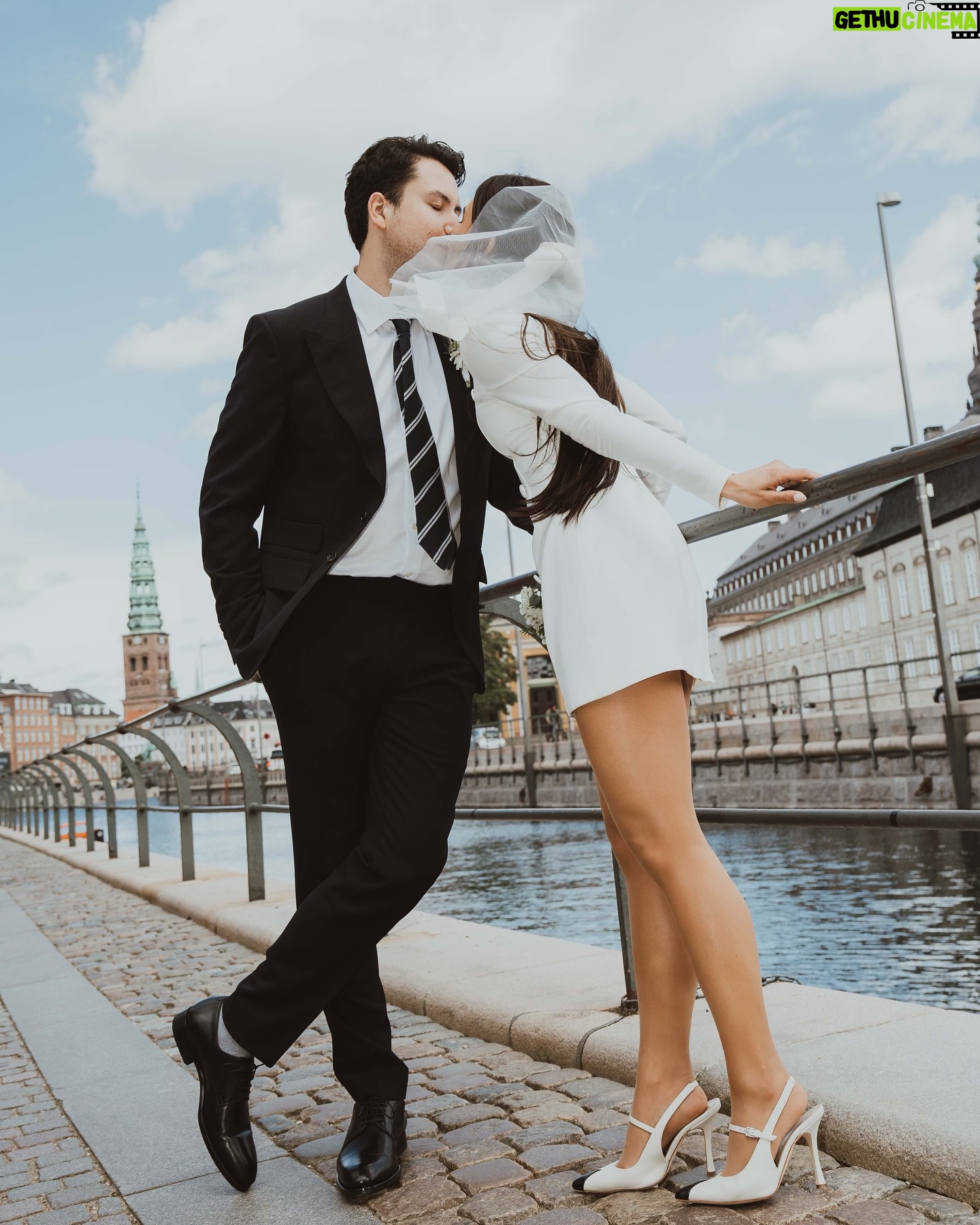 Lovi Poe - 3 Likes - Officially became Mr. & Mrs. B.
8.8.23 ♥️
📸 @hanna.bursuk
👰🏽♀️ @itspatriciasnts @psofficiel
📍 Copenhagen