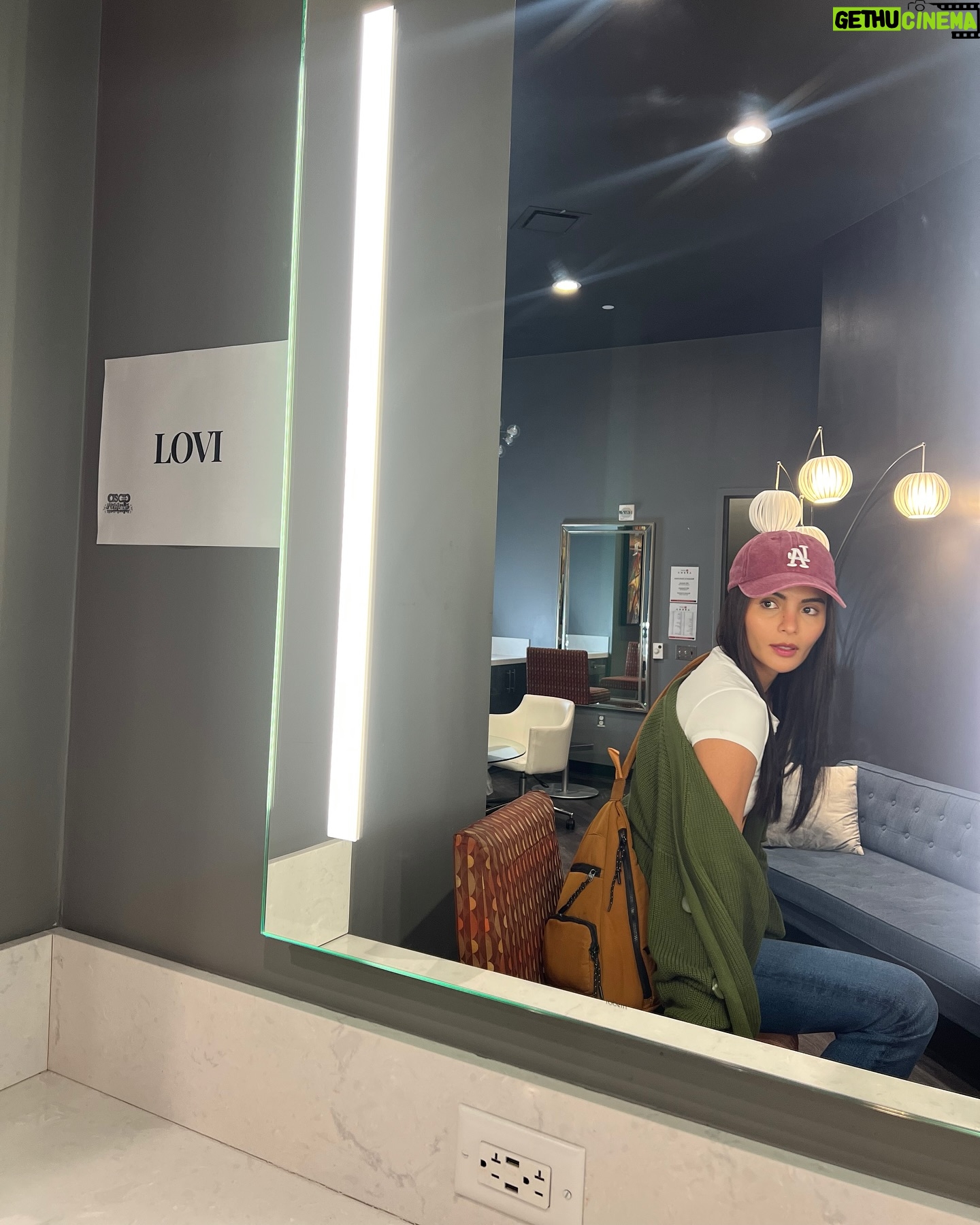 Lovi Poe - 3 Likes - Backstage things 🎤😉