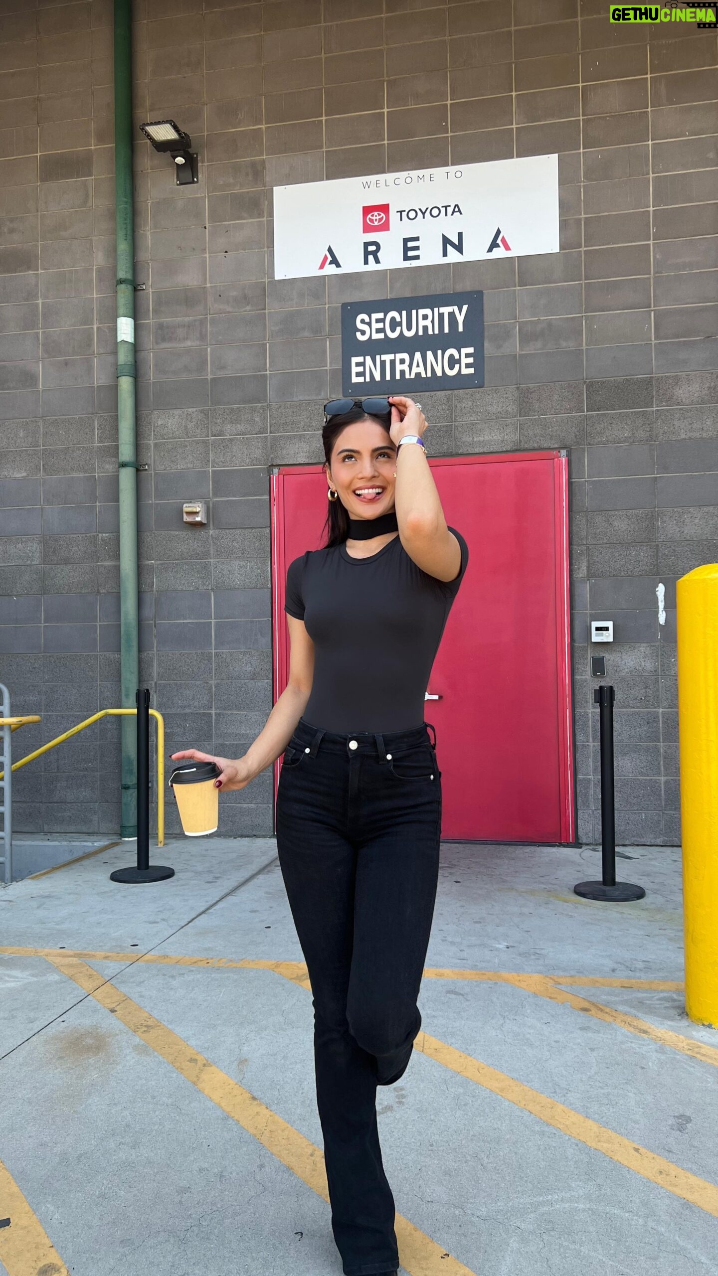 Lovi Poe - 3 Likes - Who’s ready to party? 🎊 #ASAPinCali #ASAPinCalifornia @asapofficial
🕶️ @sunglasshavenph