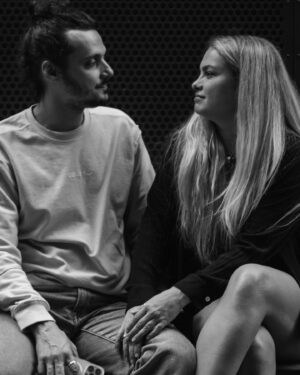 Lua Blanco Instagram - viva você e suas piadocas, e loucuras, e resenhas, e contradições, e coerências, e evoluções, e alegrias constantes! te amo infinito! happy birthday @leandrosoaresx 

📷 @fromgabe