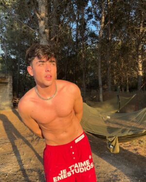Luc Loren Instagram - El pueblo y la familia sana❤️‍🩹