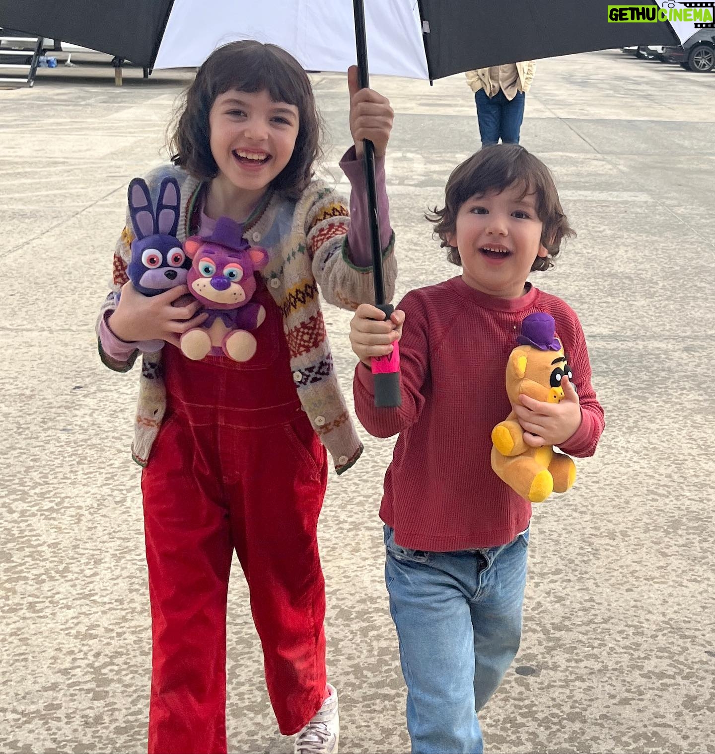 Lucas Grant - 102.8K Likes - Love being part of the Schmidt & FNAF Fam ❤️
#fnaf #fnafmovie #fivenightsatfreddys #schmidtfamily #fnafgarrett #mikeschmidt #abbyschmidt #garrettschmidt #fnaffamily