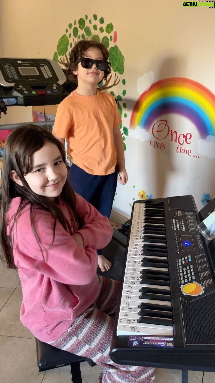 Lucas Grant - 7.9K Likes - Name that tune 🎹🎶
#piano #namethattune #namethattunetuesday