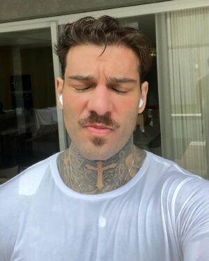 Lucas Lucco Instagram - 37 fotos / 1 boa