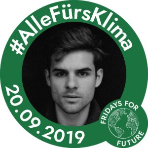 Lucas Reiber Instagram - Am 20.09.2019 gehen wir weltweit alle auf die Straße für unsere Zukunft! Sehen wir uns?
Ach ja und... alle bedeutet, nicht nur die Jugend, diesmal wirklich ALLE Generationen!
Wenn dir was an unserer Zukunft liegt, dann komm doch einfach rum. 😉🌍❤️
Wo? #linkinbio

#allefürsklima #fridaysforfuture #klimastreik #climatechange #globalstrikeforfuture #actnow
