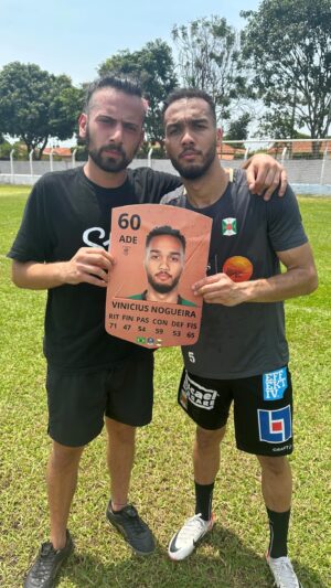 Lucas Strabko Instagram - COMO É UM JOGADOR 60 DO FIFA NA VIDA REAL? Nós fizemos o teste! O FIFA é justo? Já te adianto: não. E tem vários furos do jogo que vocês saberão. O vídeo está sensacional! Assiste! Link na descrição!