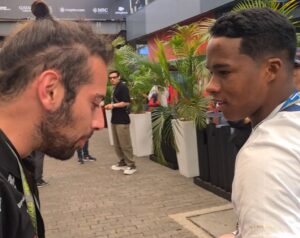 Lucas Strabko Instagram - SAIU UM DOS VÍDEOS MAIS LEGAIS DO CANAL! Olha todo mundo que a gente encontrou e resenhou! Tá tudo no vídeo! Acesso total na Fórmula 1! Mostramos tudo de como funciona a @alfaromeostake, a vida dos pilotos e dos mecânicos! Está sensacional! Só agradecer a @stake por ter nos proporcionado tudo isso! Vão lá assistir! Link nos stories!