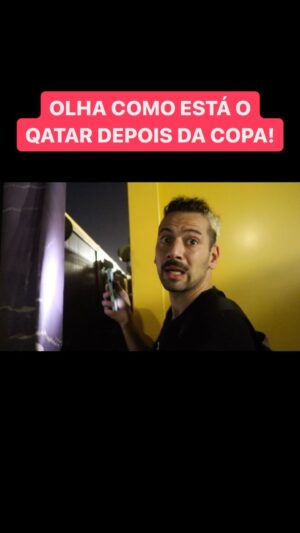 Lucas Strabko Instagram - O QATAR ESTÁ IRRECONHECÍVEL! Voltei 6 meses depois da Copa para mostrar como está o país. Vídeo completo está no canal. Link nos stories.
