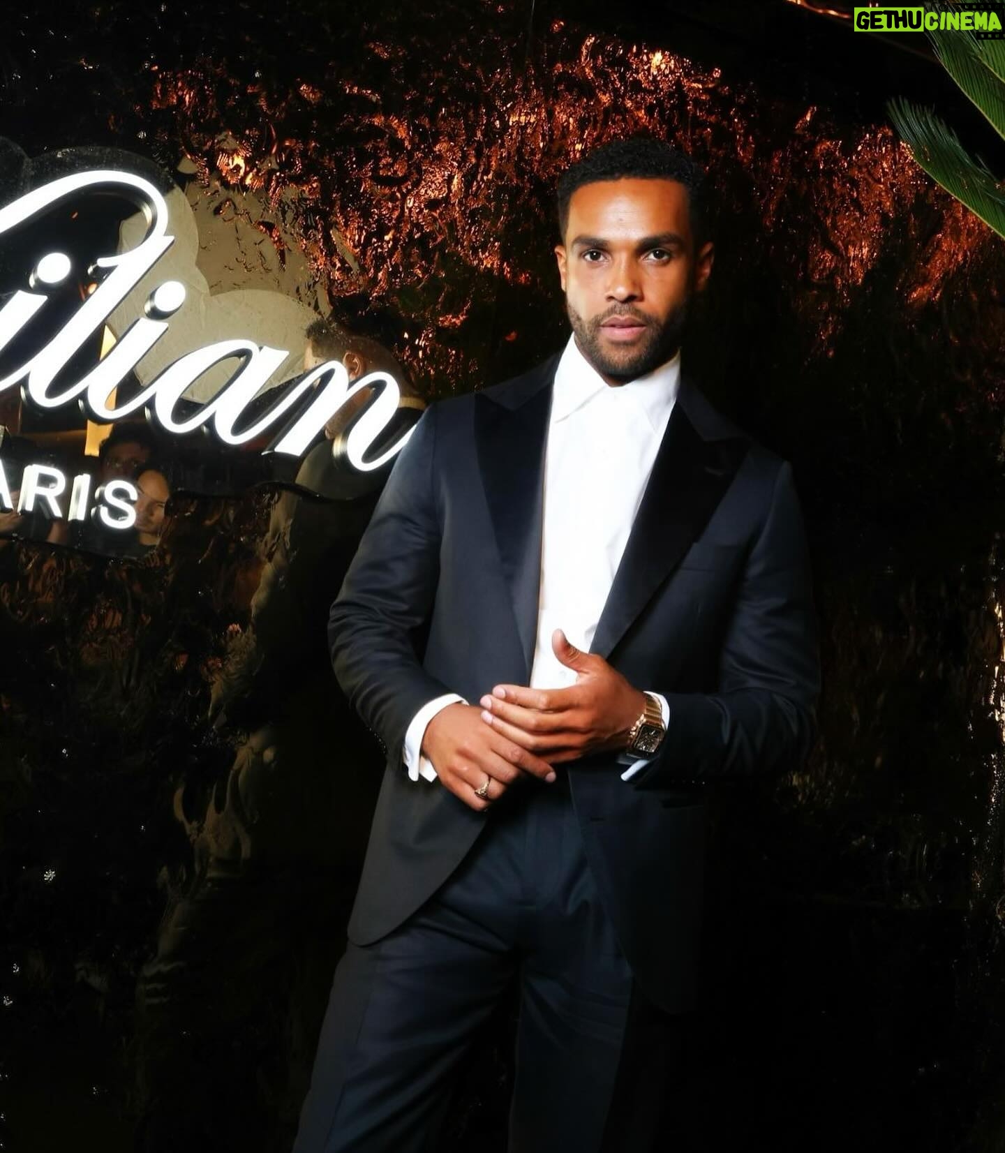 Lucien Laviscount - 3 Likes - What a night!
Thank you to everyone @kilianparis and to the man himself @kilianhennessy ✨