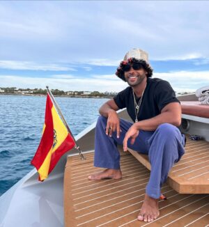 Lucien Laviscount Instagram - June was something special… 🌊 ☀️ 🎂 🖤🥂✨