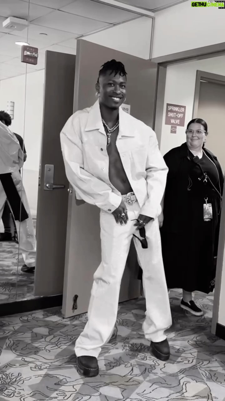 Lucky Daye - 14K Likes - The moment I stop having fun with it… I’m done with it 🕺🏾