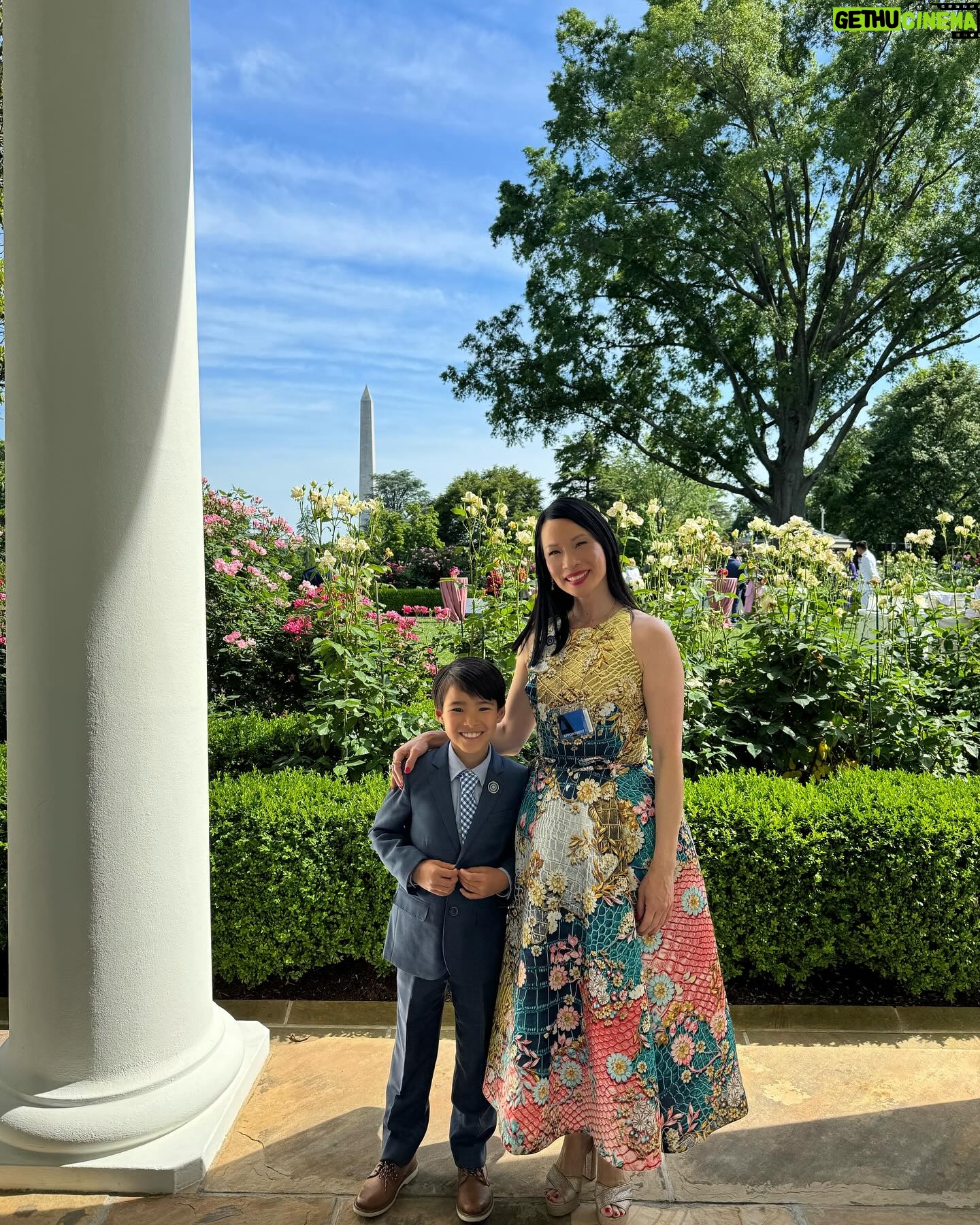 Lucy Liu - 61.6K Likes - Best Motherβs Day gift - being in the Rose Garden, standing with VP Kamala Harris, and introducing President Joe Biden! Sharing this moment with my little one by my side was the cherry on top. π€ Thank you for inviting us to this unforgettable event celebrating AANHPI Heritage month. My heart is bursting with pride.
π: @marykatrantzou
π : @aldo_shoes
π: @nadineaysoyjewellery
π: @rogervivier
πͺ‘:Β @bkgritz
Styling:Β @sarahslutsky