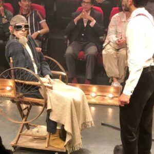 Luis Alberti Instagram - Puro casa del teatro!... qué bonito el paso del tiempo y la ficción sigue y los caminos se tocan por momentos,  gracias amigos!!! #FinDePartida @jorgecastaneda1650 @dianits1 @genngaleano
@companiadeteatroelghetto