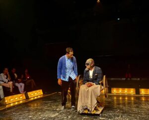 Luis Alberti Instagram - Accidentados,  pero ginebra después de días de grandes funciones! #findepartie  Gracias @companiadeteatroelghetto  por estos momentos,  de los mejores de la vida! 
#AndasConTodoAlberti
