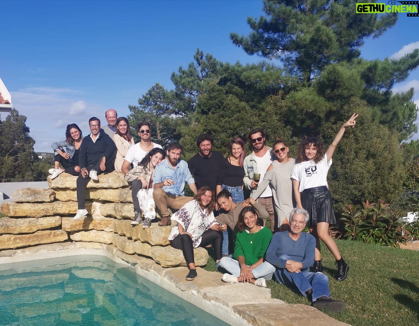 Luís Esparteiro - 3.7K Likes - Um dia muito bem passado em casa da @_marina_mota_oficial . Deu para tudo, até para fazer um pouco de ginástica. #amigos #foitãobom #querorepetir #