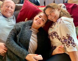 Luís Esparteiro Instagram - Um dia muito bem passado em casa da @_marina_mota_oficial . Deu para tudo, até para fazer um pouco de ginástica. #amigos #foitãobom #querorepetir #
