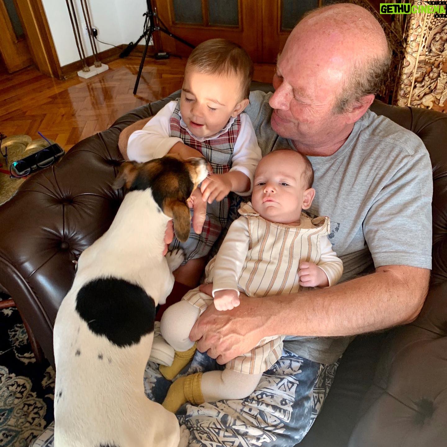 Luís Esparteiro - 8.7K Likes - Coisas boas do avô. #familia #netos #avô