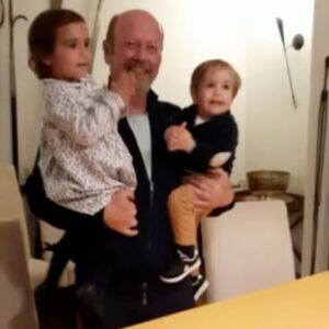 Luís Esparteiro Instagram - Mais um ano e mais um jantar no aconchego da família . #familia #vivaavida